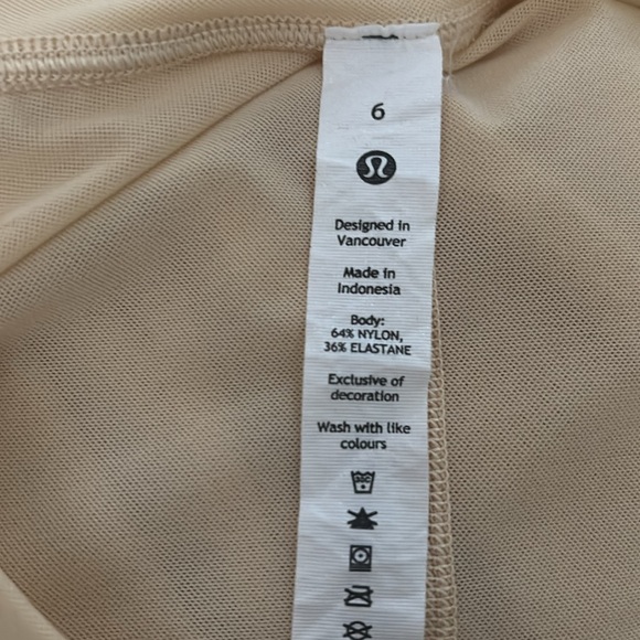 Lululemon Lightweight Mesh Reversible Yoga T-Shirt In Prosecco Size 6 - Picture 8 of 8